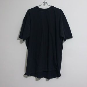 BLACK TEE